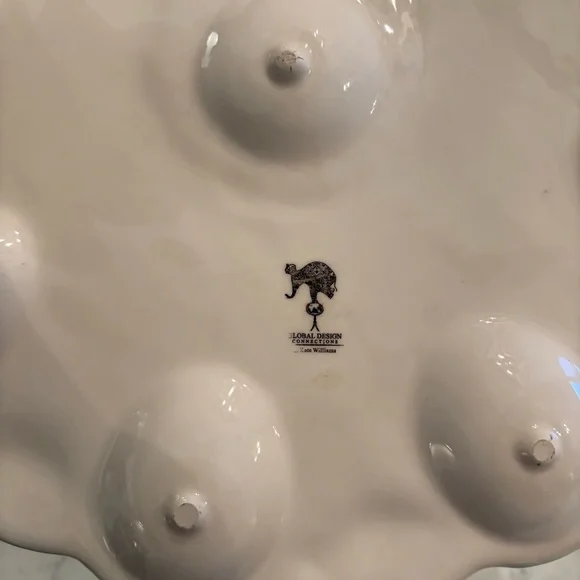 Charming Yellow Green Chick Deviled Egg Platter Easter Whimsical Ceramic 3D - Picture 4 of 5